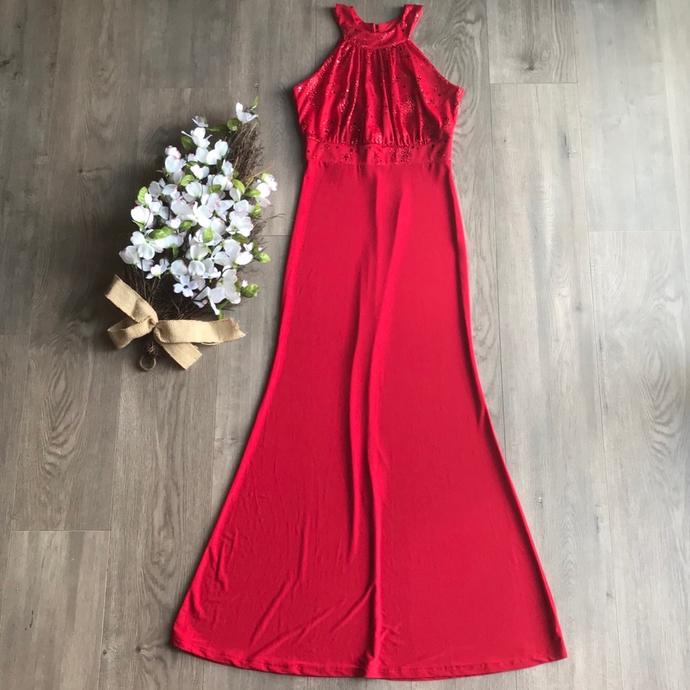 Red Long gown party dress NWT